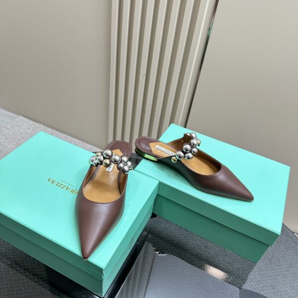 Flat Mules With Pearl