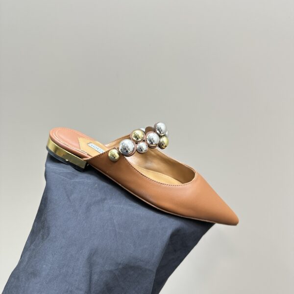 Flat Mules With Pearl