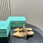 Flat Mules With Pearl