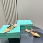 Flat Mules With Pearl