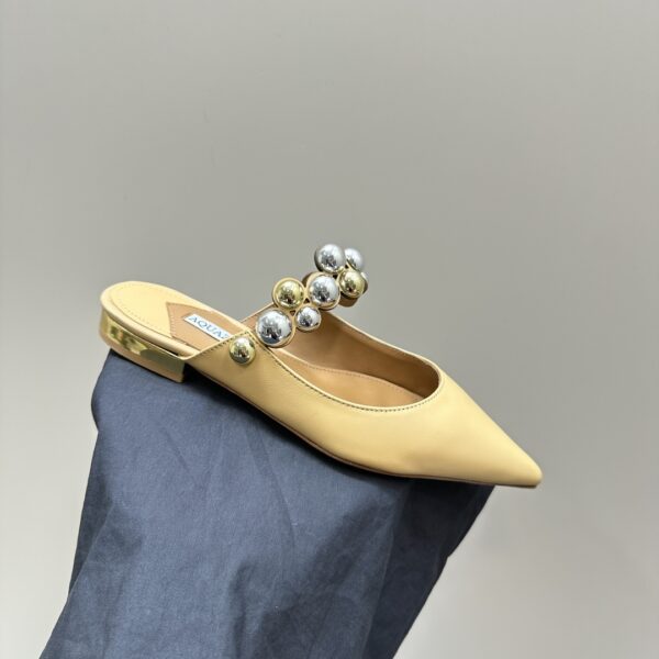 Flat Mules With Pearl