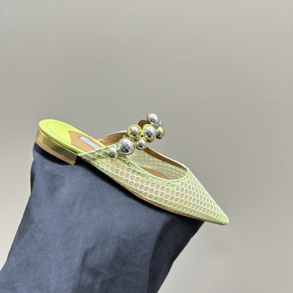 Flat Mules With Pearl