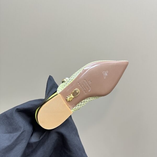 Flat Mules With Pearl