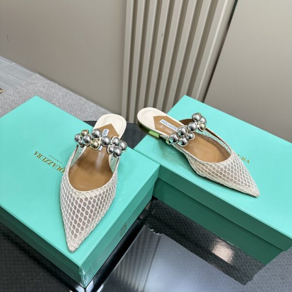 Flat Mules With Pearl