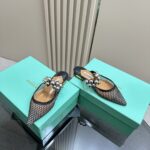 Flat Mules With Pearl