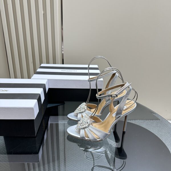 Love Me Sandal 100