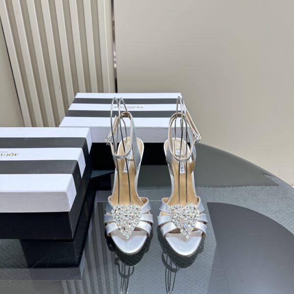 Love Me Sandal 100