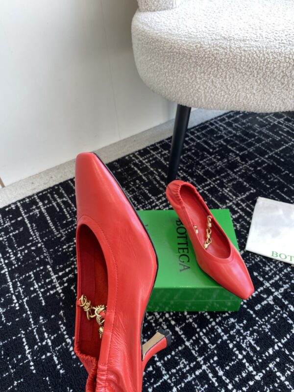 Sharp Chain Pump