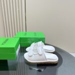 Jack Flat Mule