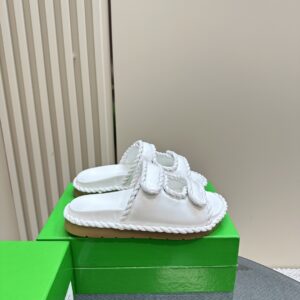 Jack Flat Mule