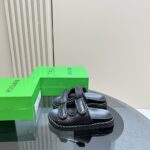 Jack Flat Mule