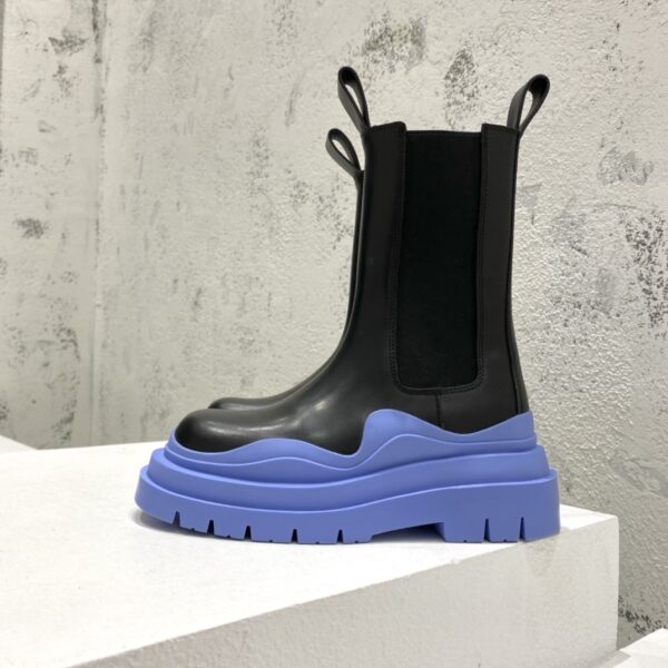 Tire Chelsea Boot