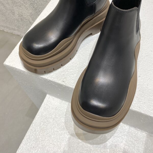 Tire Ankle Chelsea Boot