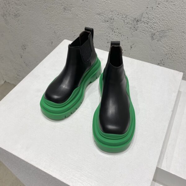 Tire Ankle Chelsea Boot