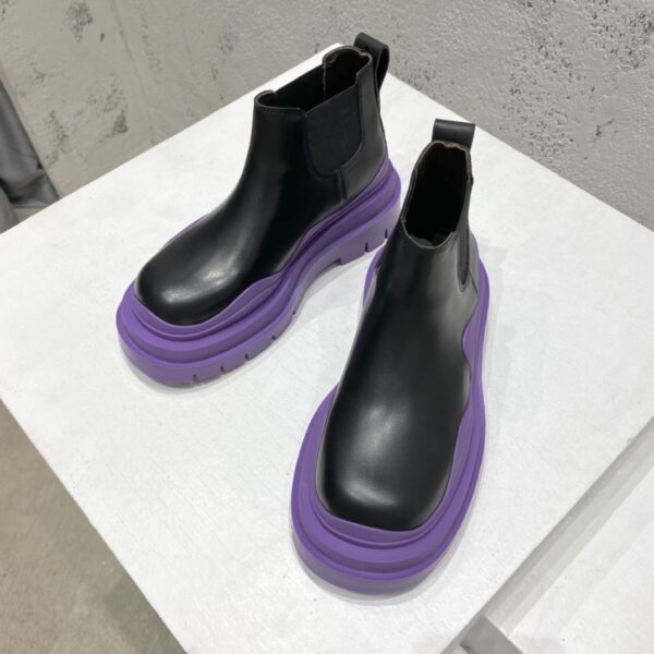 Tire Ankle Chelsea Boot