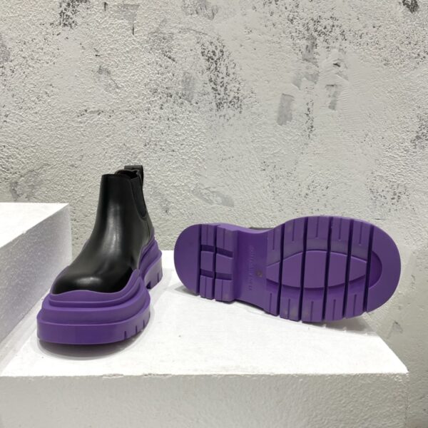 Tire Ankle Chelsea Boot