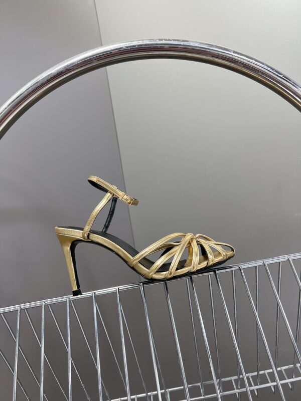 CELINE TRIOMPHE SANDAL IN LAMBSKIN