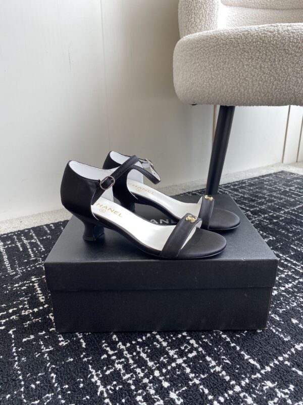 Strappy Sandal 25mm