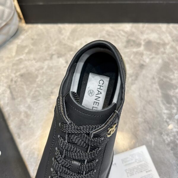 Chanel Sneaker