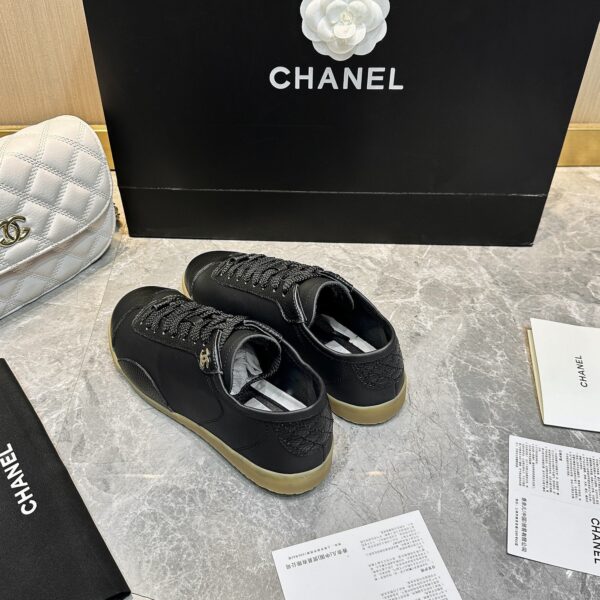 Chanel Sneaker
