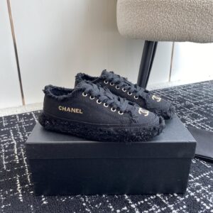 Embroidered Canvas Shoes