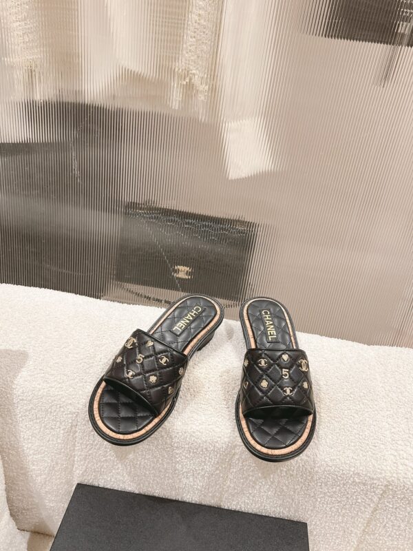 Chain Slippers