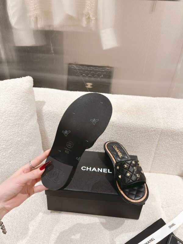 Chain Slippers