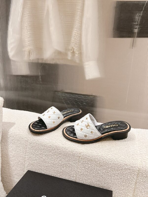 Chain Slippers