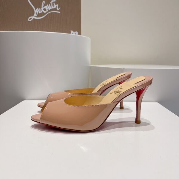 Christian Louboutin - Me Dolly