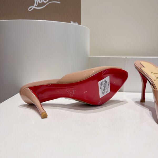Christian Louboutin - Me Dolly