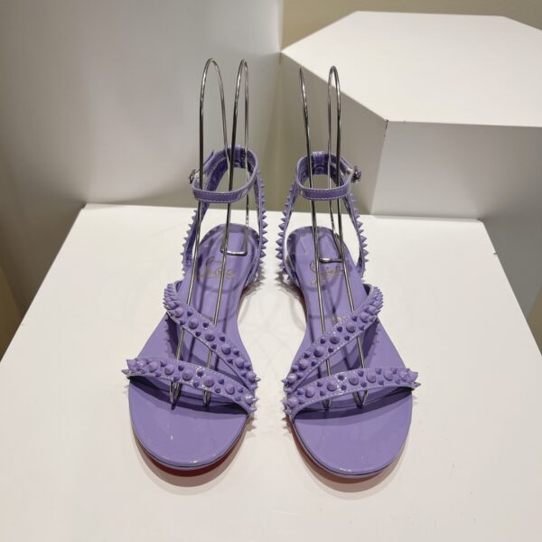 Tatooshka Spikes