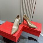 Christian Louboutin - Hot Chick