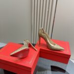 Christian Louboutin - Hot Chick