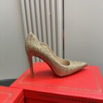 Christian Louboutin - Hot Chick