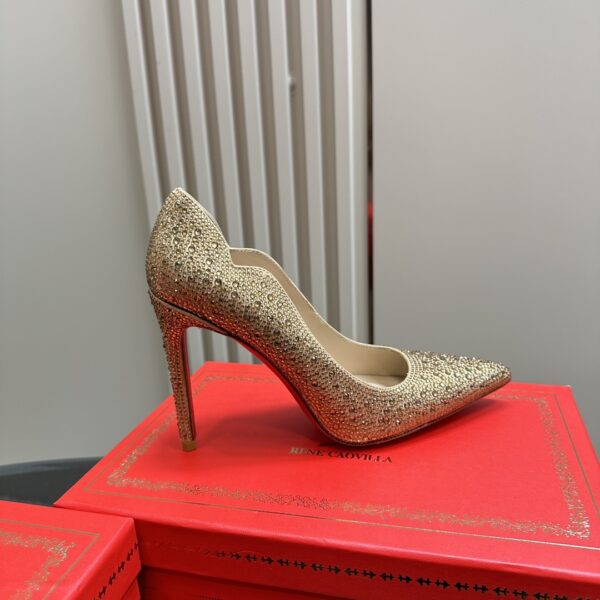 Christian Louboutin - Hot Chick