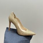 Christian Louboutin - Hot Chick