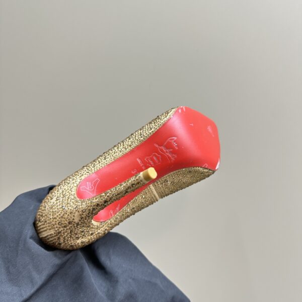 Christian Louboutin - Hot Chick