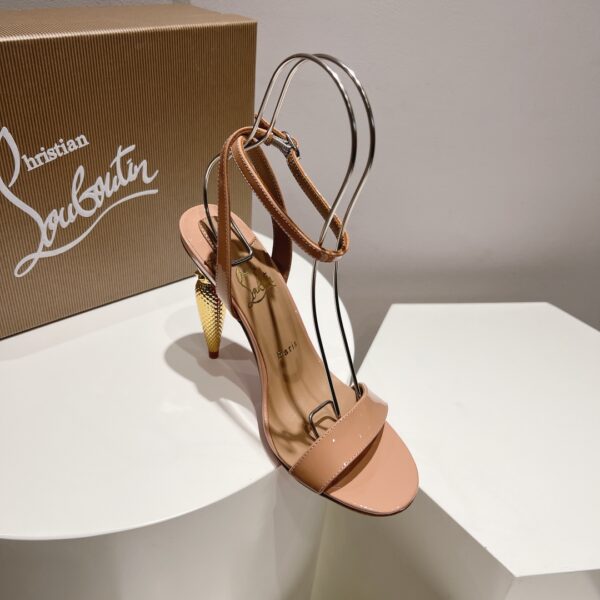 Christian Louboutin - Loubigirl
