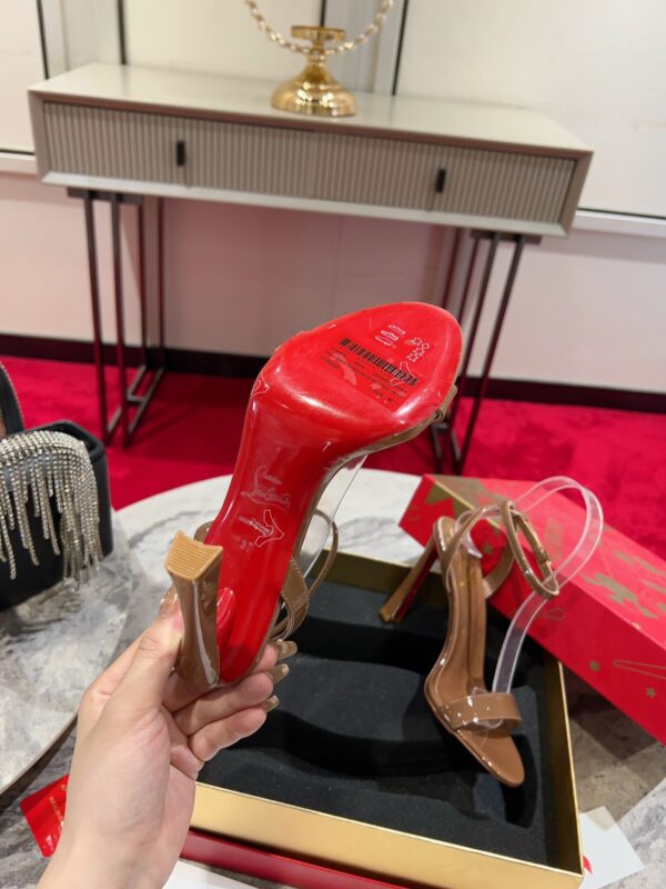 Christian Louboutin - Loubigirl