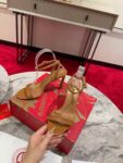 Christian Louboutin - Loubigirl