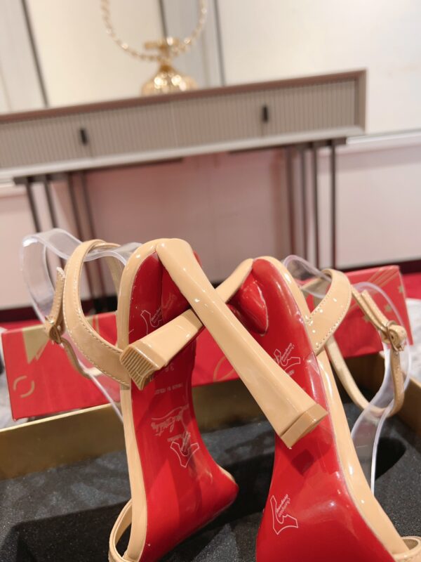 Christian Louboutin - Loubigirl