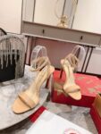 Christian Louboutin - Loubigirl