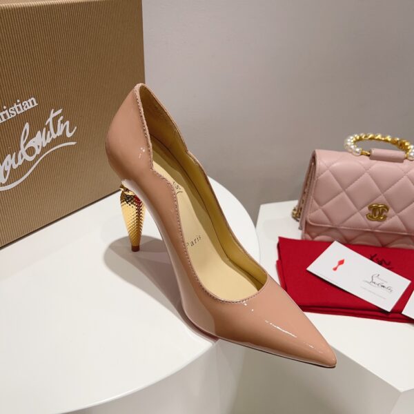 Christian Louboutin - Hot Chick