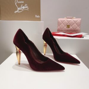 Christian Louboutin - Hot Chick