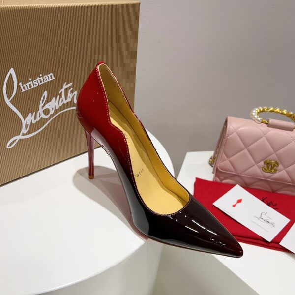 Christian Louboutin - Hot Chick