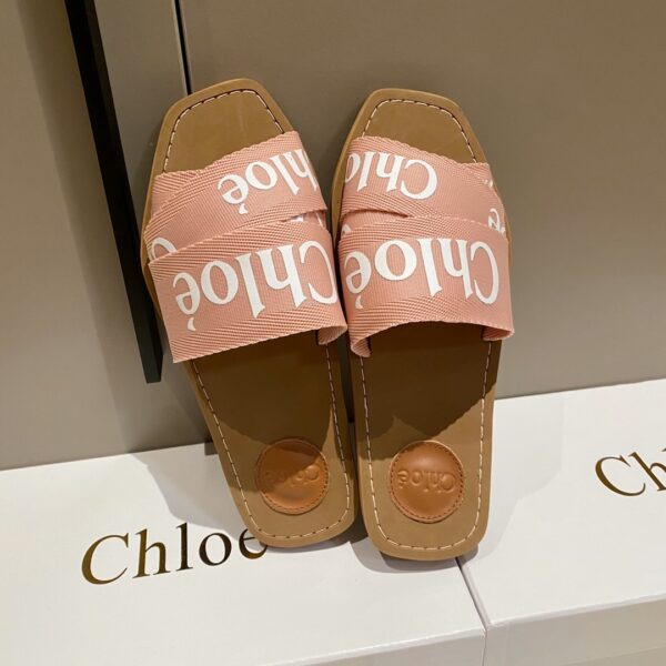 Chloe – Mules Woody