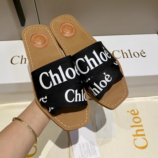 Chloe – Mules Woody