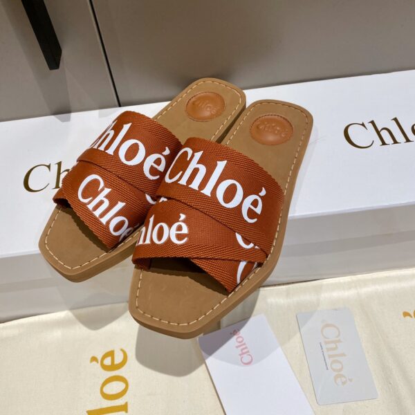 Chloe – Mules Woody