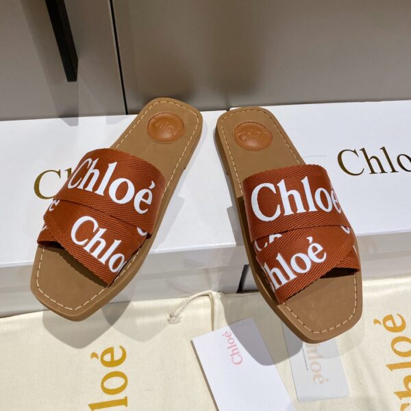 Chloe – Mules Woody