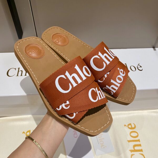 Chloe – Mules Woody